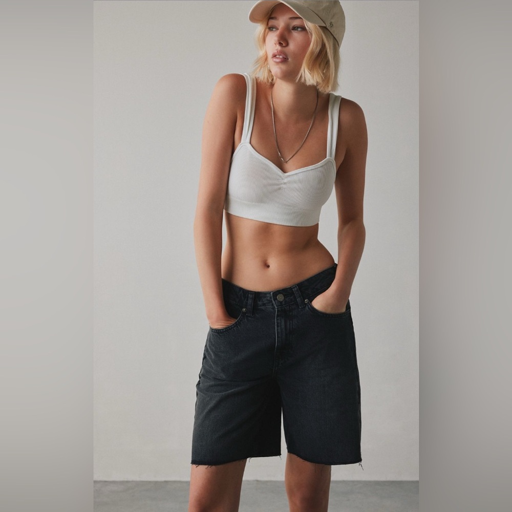 BDG Tori Mid-Rise Cutoff Jort